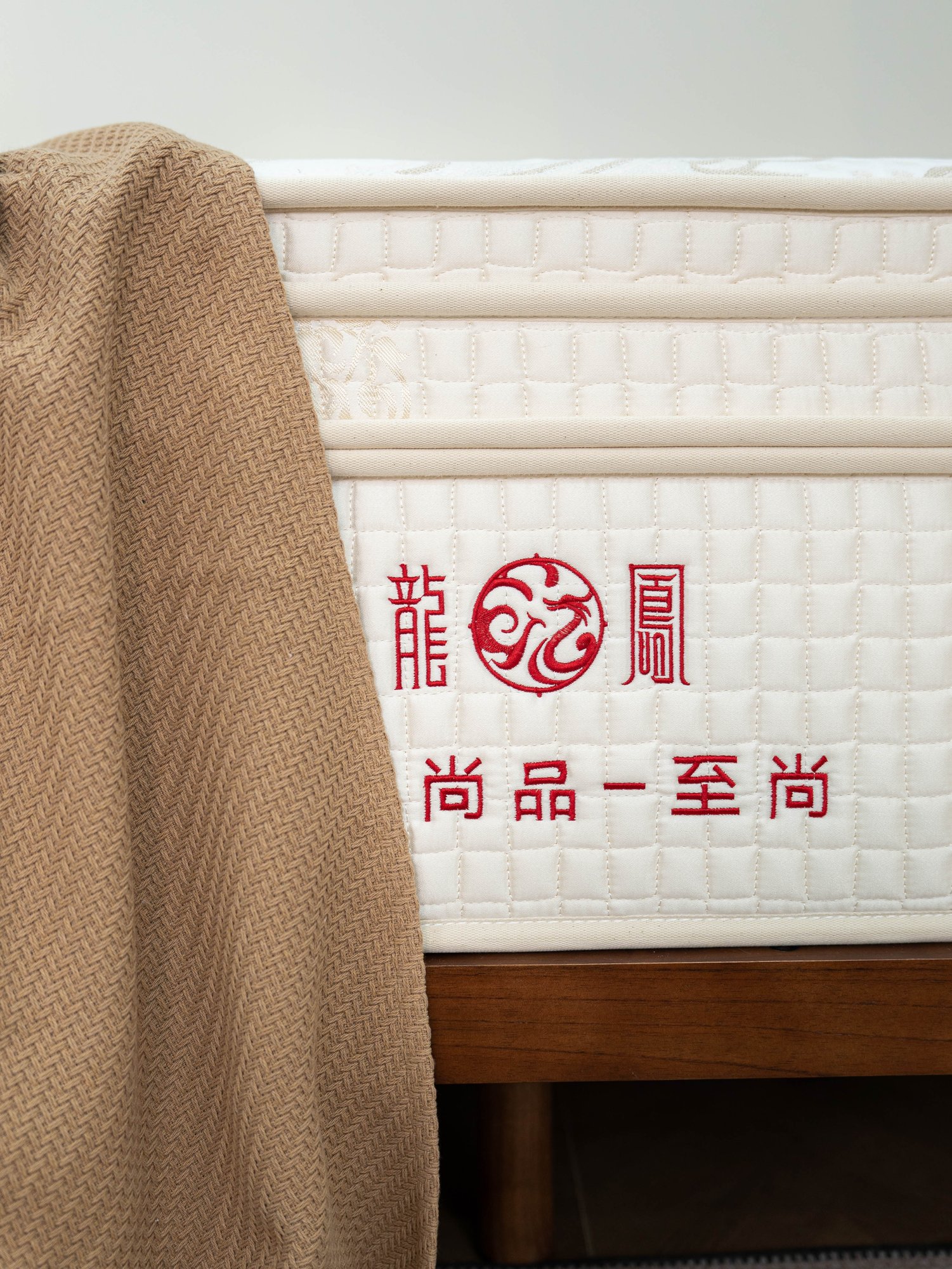 床垫现场试睡：按家庭成员需求匹配睡感